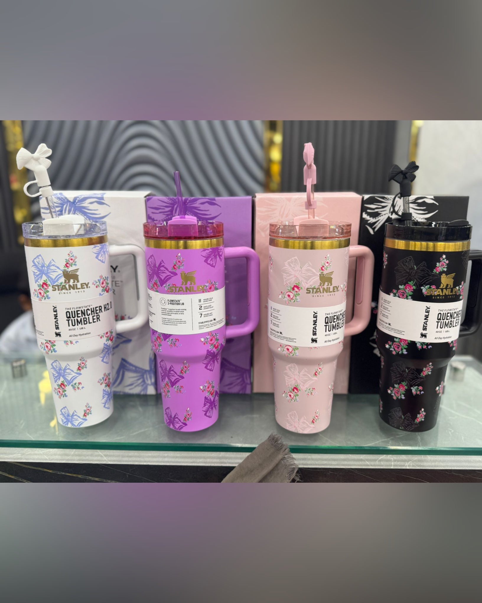 Stanley Bow Quencher Tumbler – 40oz