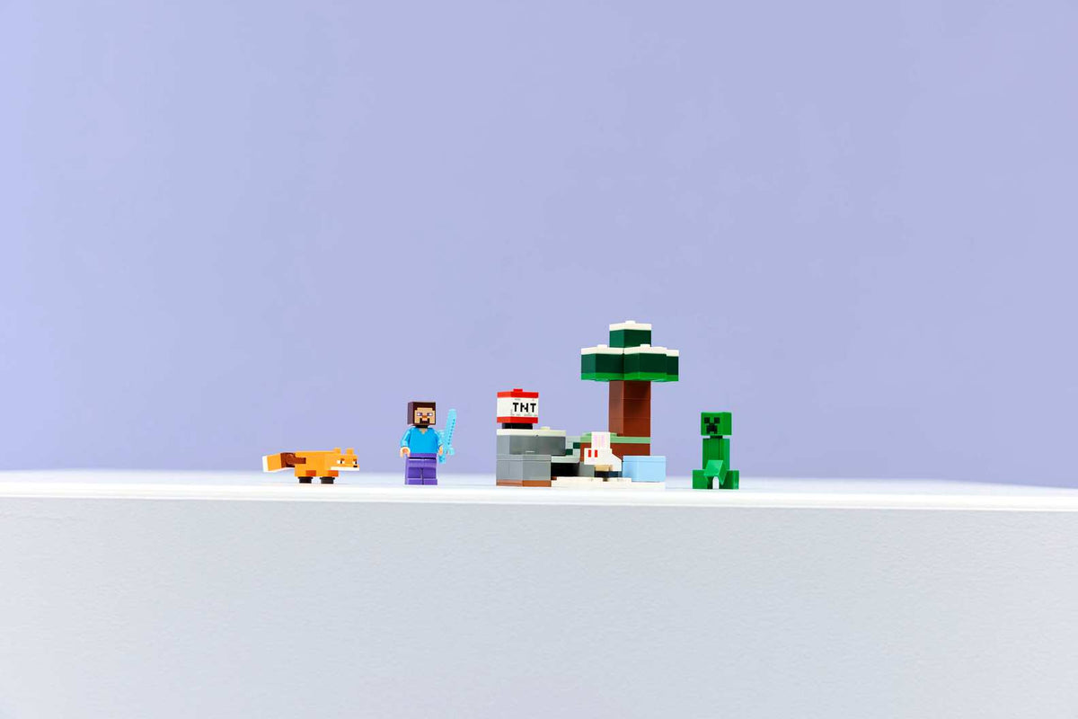 Minecraft®
#21583
Steve's Taiga Adventure