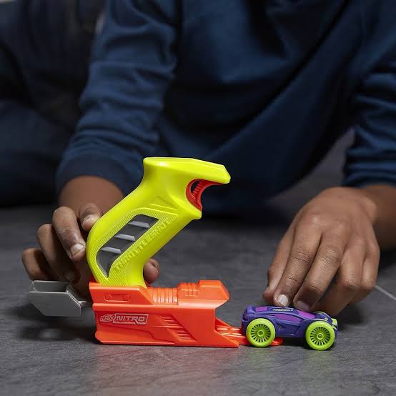 NERF Nitro Throttleshot Blitz Blaster & Foam Car Stunt Set